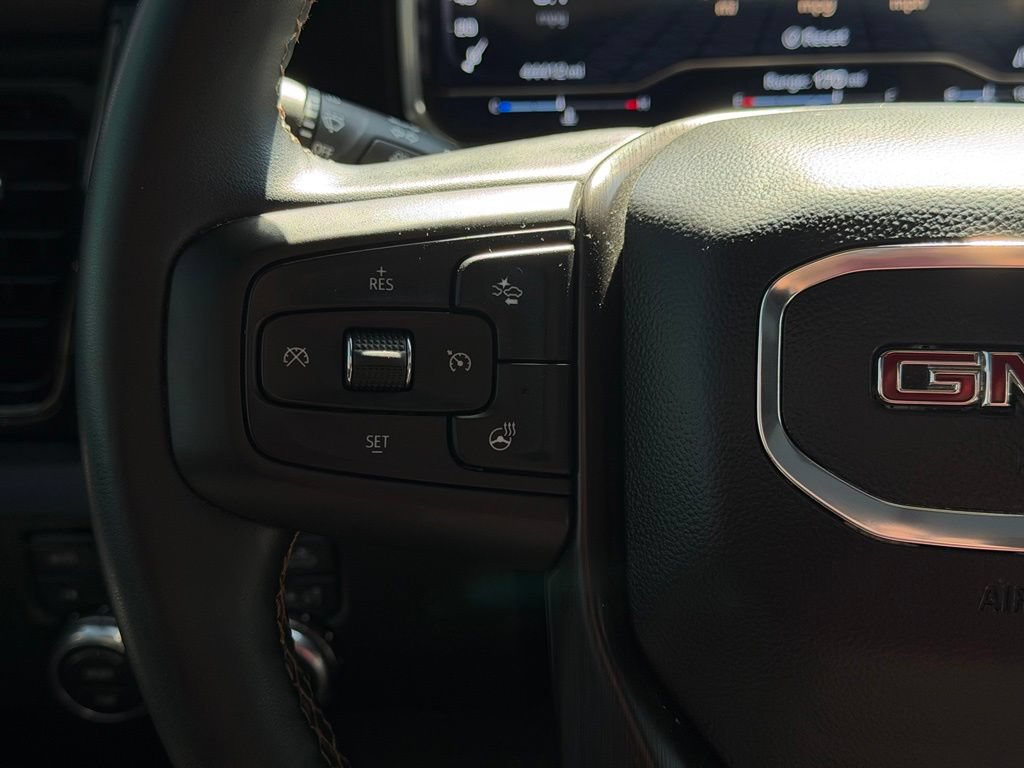 Used 2025 GMC Sierra 2500 AT4 w/ AT4 Premium Plus Package AWD/4WD image 26