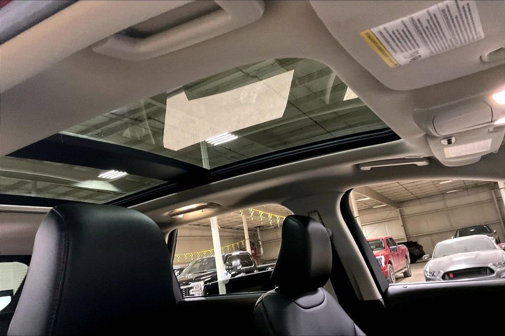 Certified 2021 Ford Edge SEL w/ Convenience Package image 21