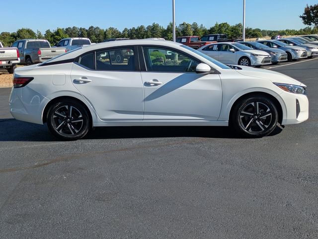 Used 2024 Nissan Sentra SV FWD image 3