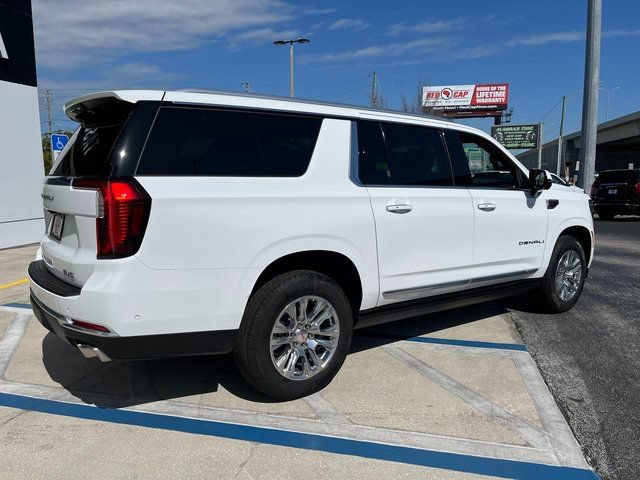 New 2026 GMC Yukon XL Denali w/ Sun & Power Step Package RWD image 7