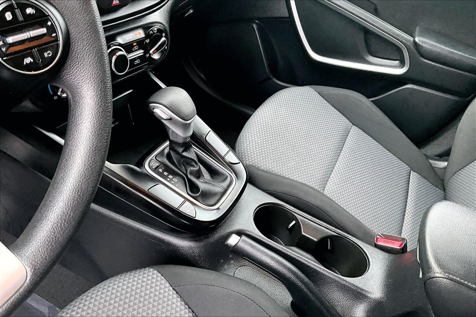 Used 2023 Kia Soul LX w/ LX Technology Package FWD image 15