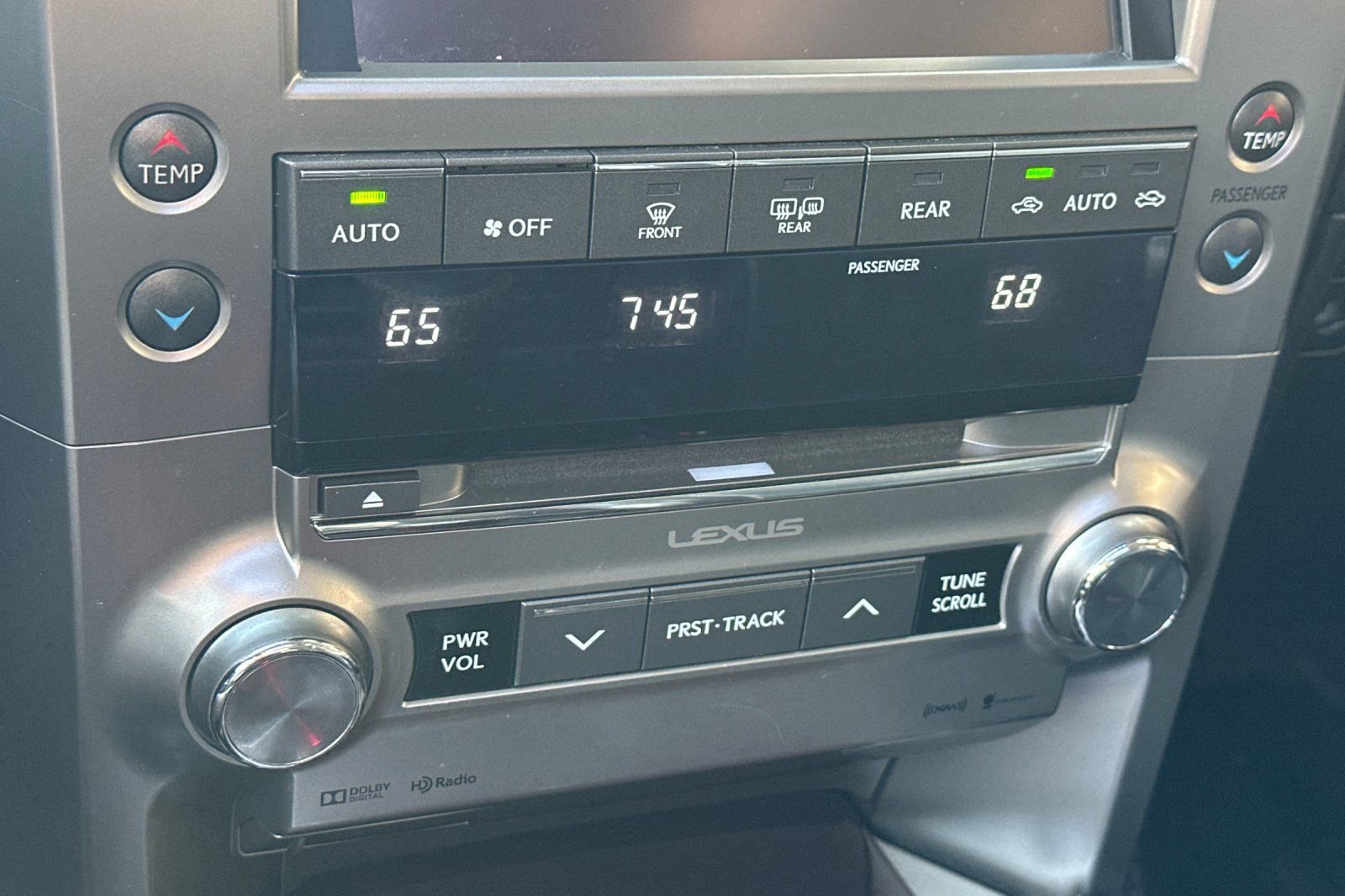 Used 2017 Lexus GX 460 Premium w/ Premium Package image 28