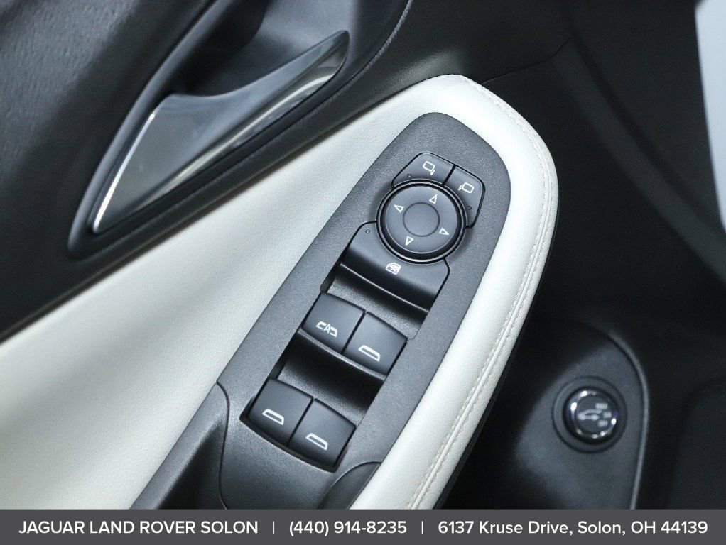 Used 2020 Buick Encore GX Essence w/ Experience Buick Package image 31