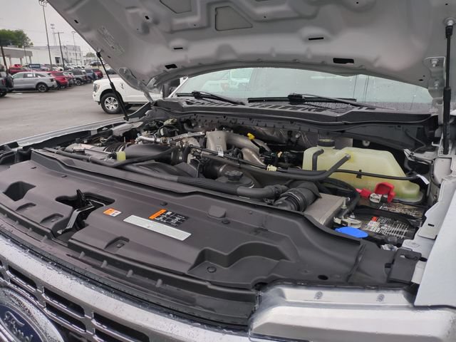 Used 2024 Ford F550 4x4 Crew Cab Super Duty image 35