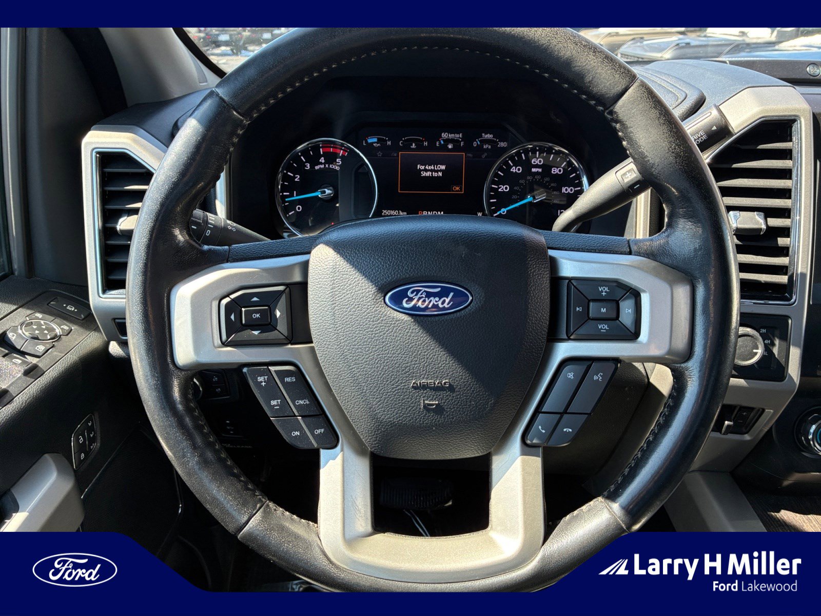 Used 2021 Ford F350 Lariat w/ Lariat Ultimate Package image 9