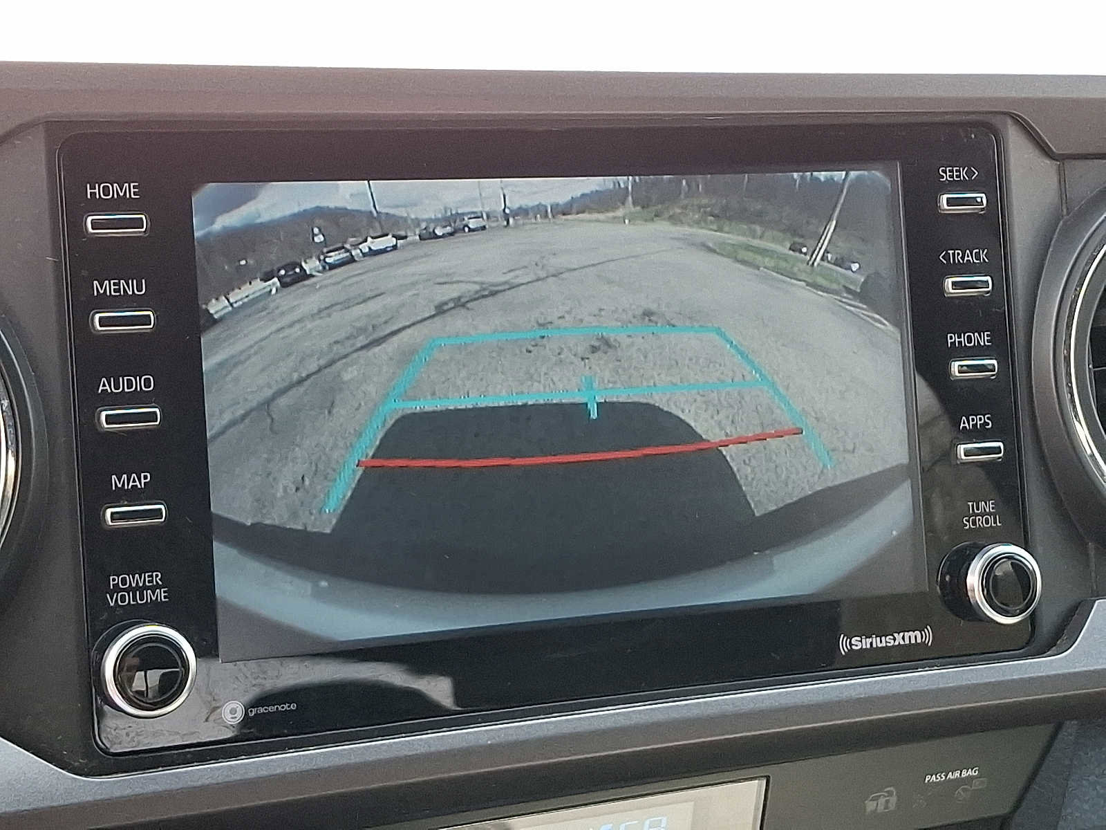 Used 2021 Toyota Tacoma TRD Sport w/ Technology Package image 18