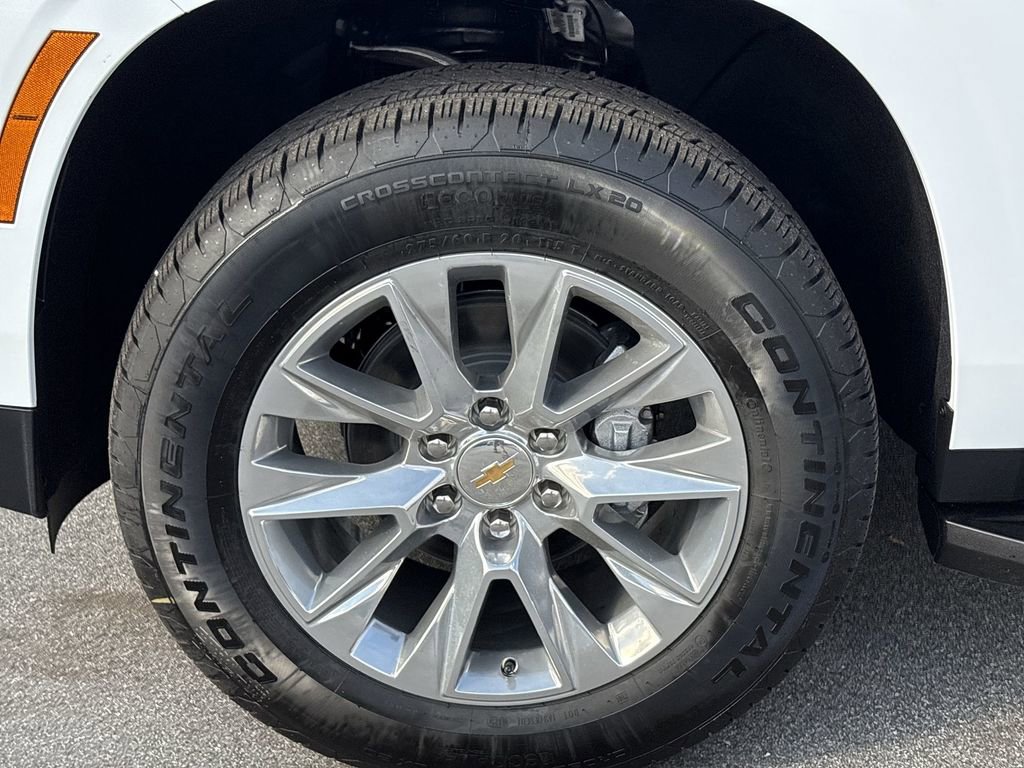 New 2026 Chevrolet Suburban Premier image 35