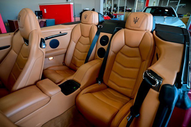 Used 2018 Maserati GranTurismo Convertible image 18