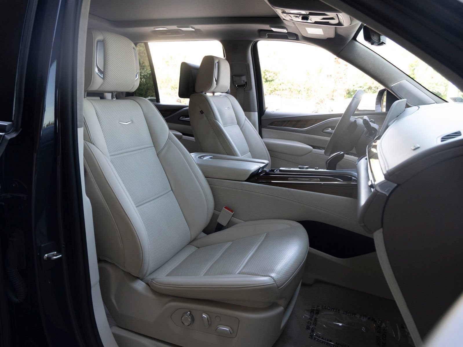 Used 2023 Cadillac Escalade Sport Platinum AWD/4WD image 26