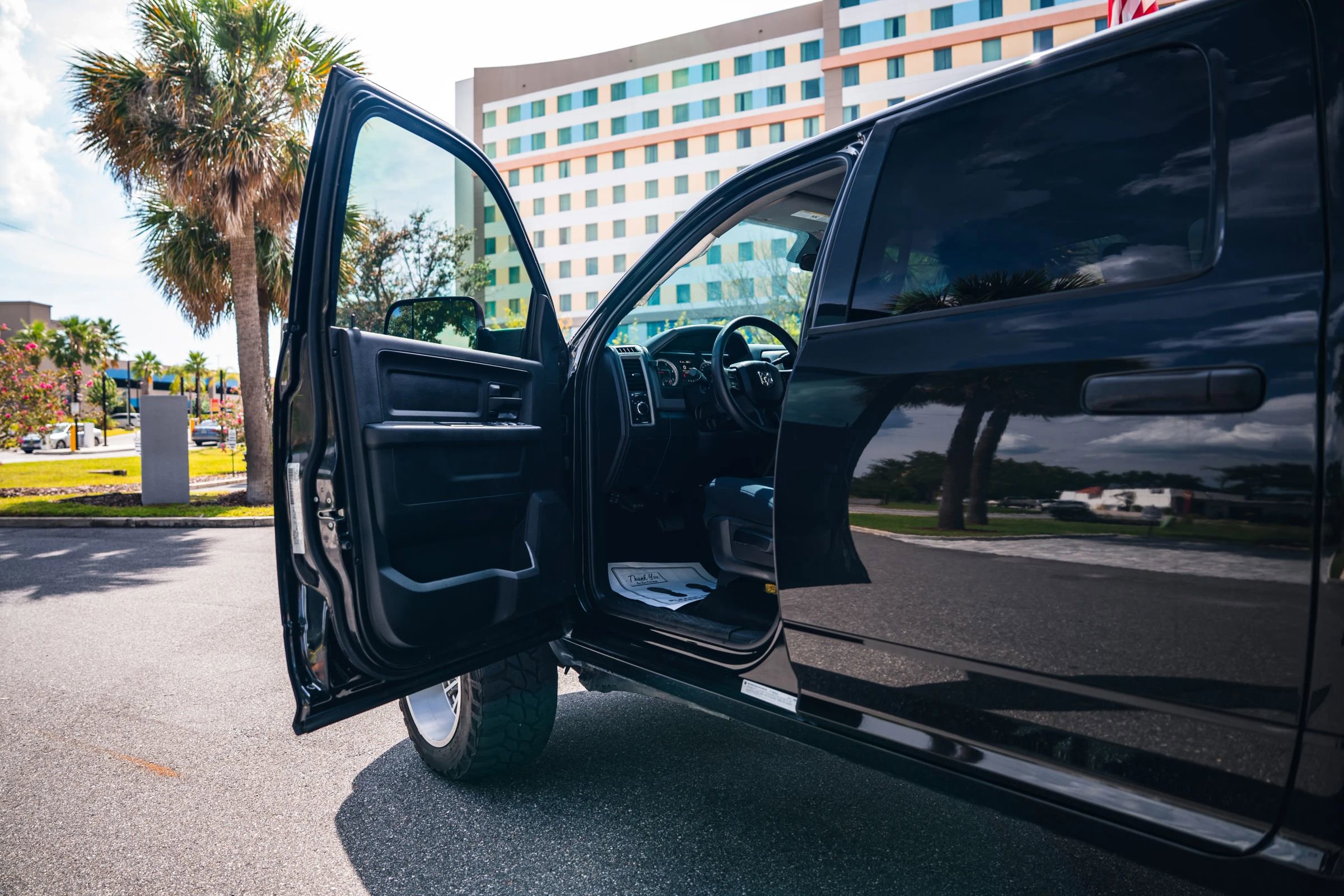 Used 2017 RAM 3500 Tradesman w/ Chrome Appearance Group image 10