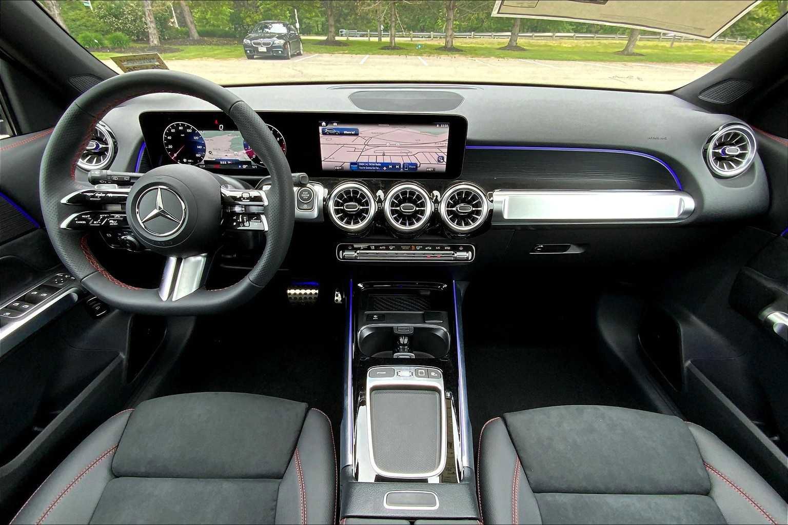 Certified 2025 Mercedes-Benz GLB 250 4MATIC image 5