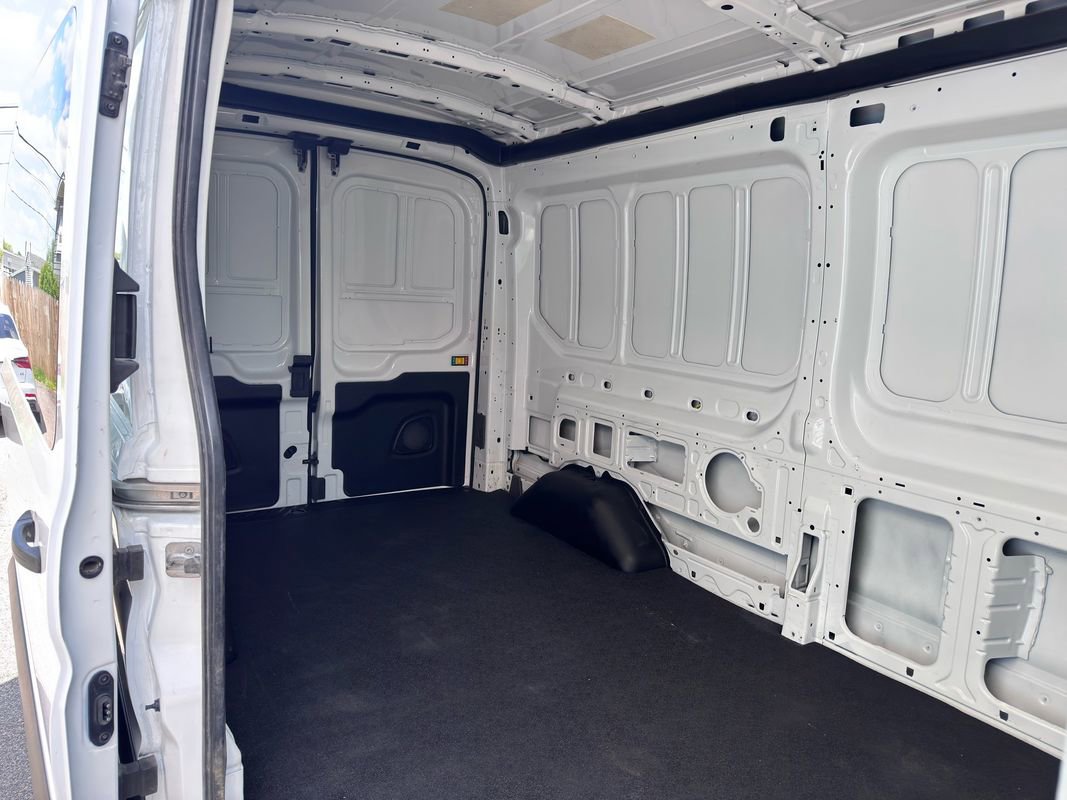 Used 2021 Ford Transit 250 Medium Roof RWD image 31