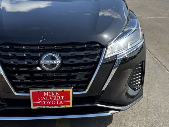 Used 2024 Nissan Kicks S FWD image 4