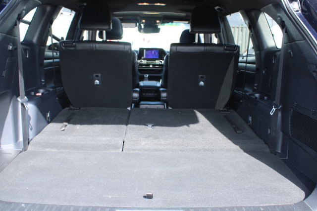 Used 2024 Toyota Highlander XSE FWD image 40