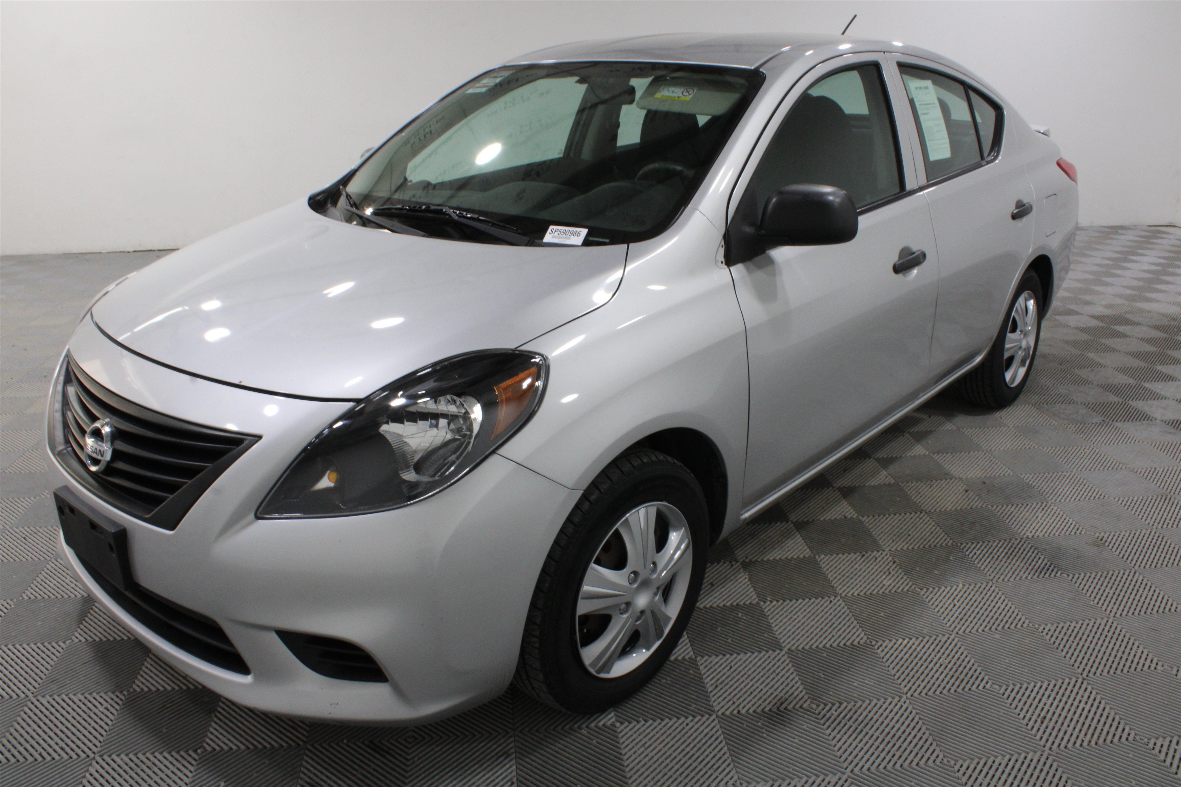 Used 2014 Nissan Versa S Plus FWD image 25