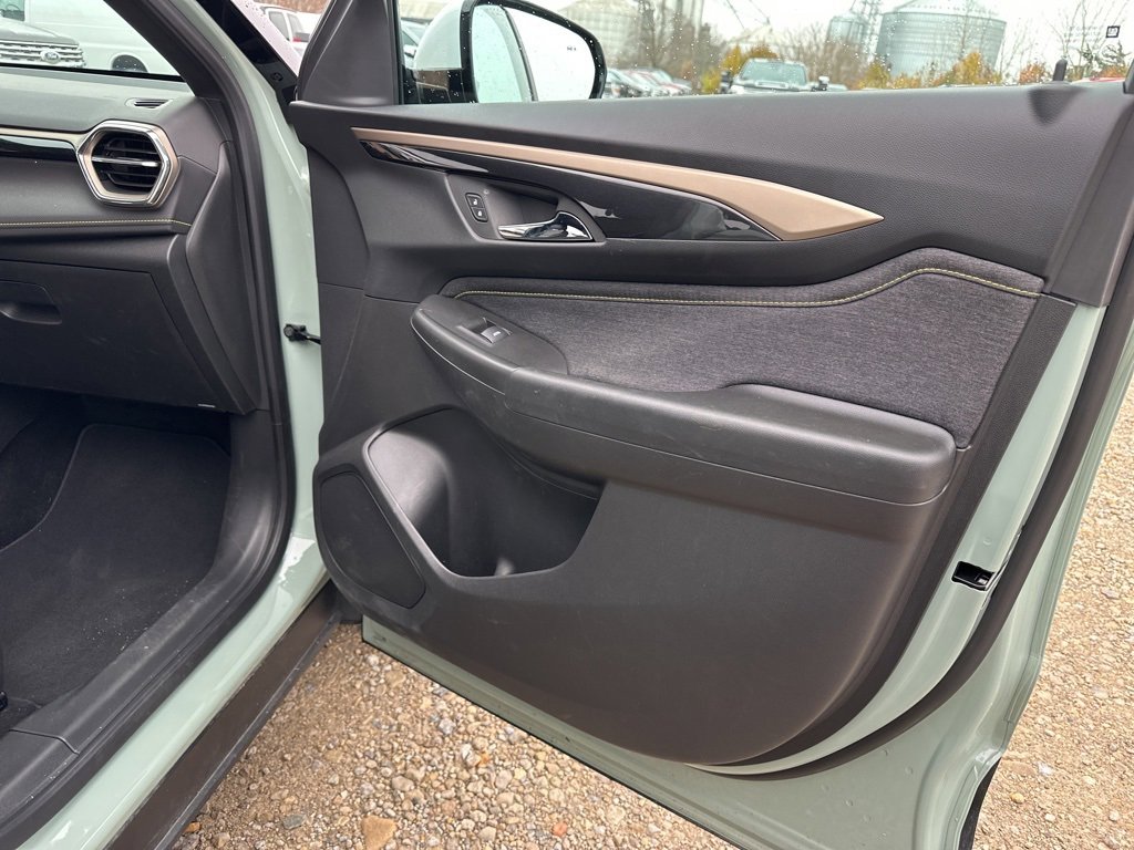 Used 2025 Chevrolet TrailBlazer ACTIV w/ Convenience Package image 23