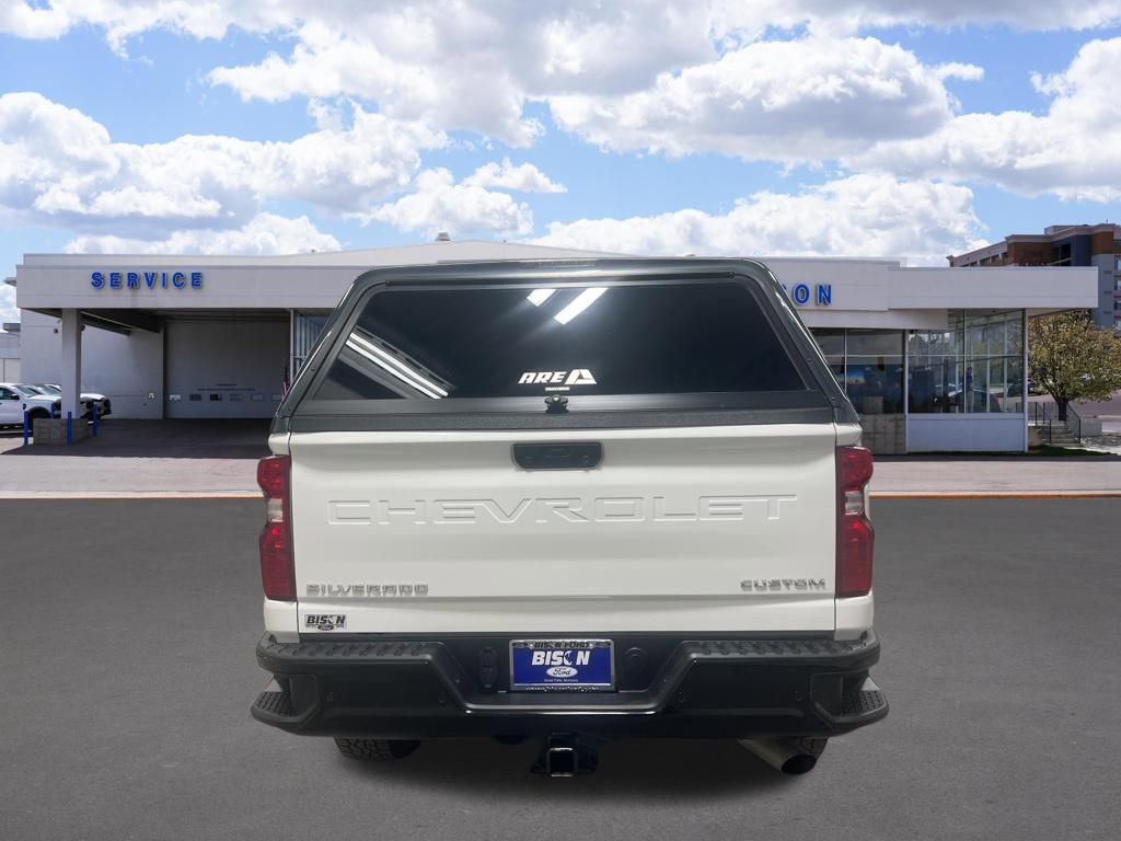 Used 2025 Chevrolet Silverado 2500 Custom w/ Custom Value Package AWD/4WD image 4