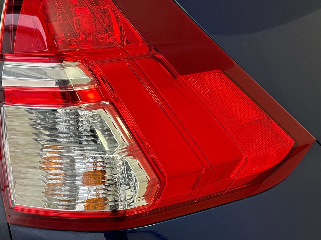 Used 2015 Honda CR-V LX image 31