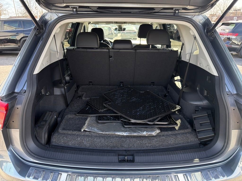 Used 2023 Volkswagen Tiguan SE FWD image 28