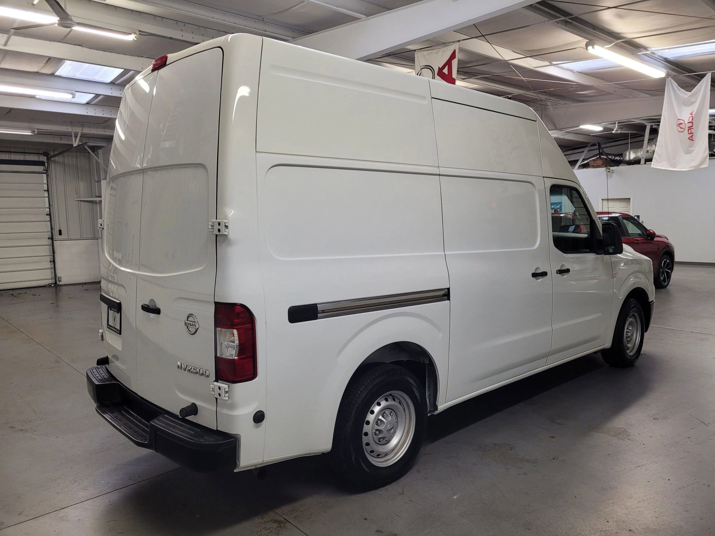 Used 2019 Nissan NV 2500 S image 8