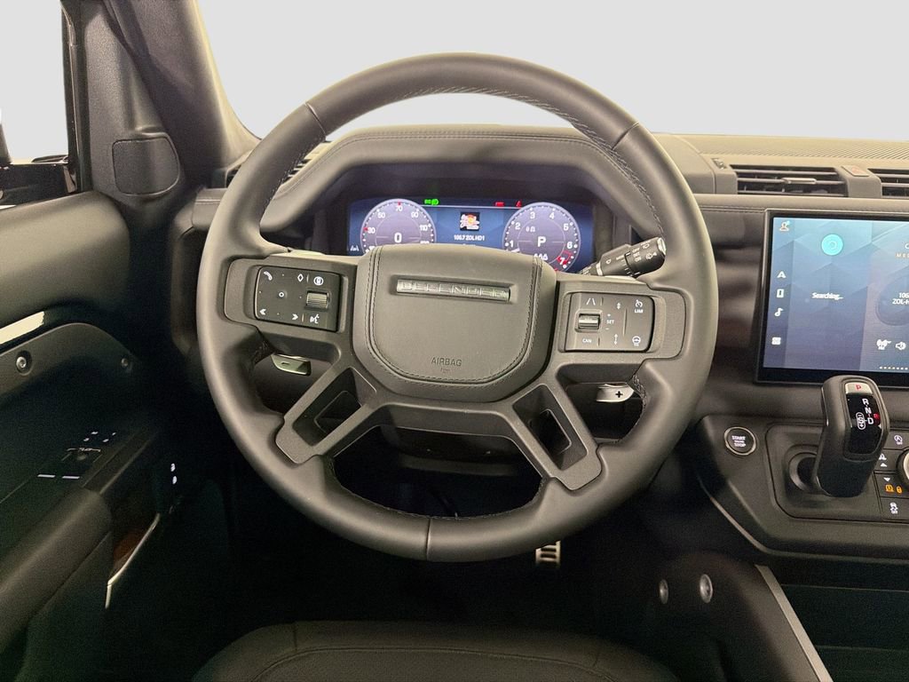 Certified 2025 Land Rover Defender 90 V8 AWD/4WD image 23