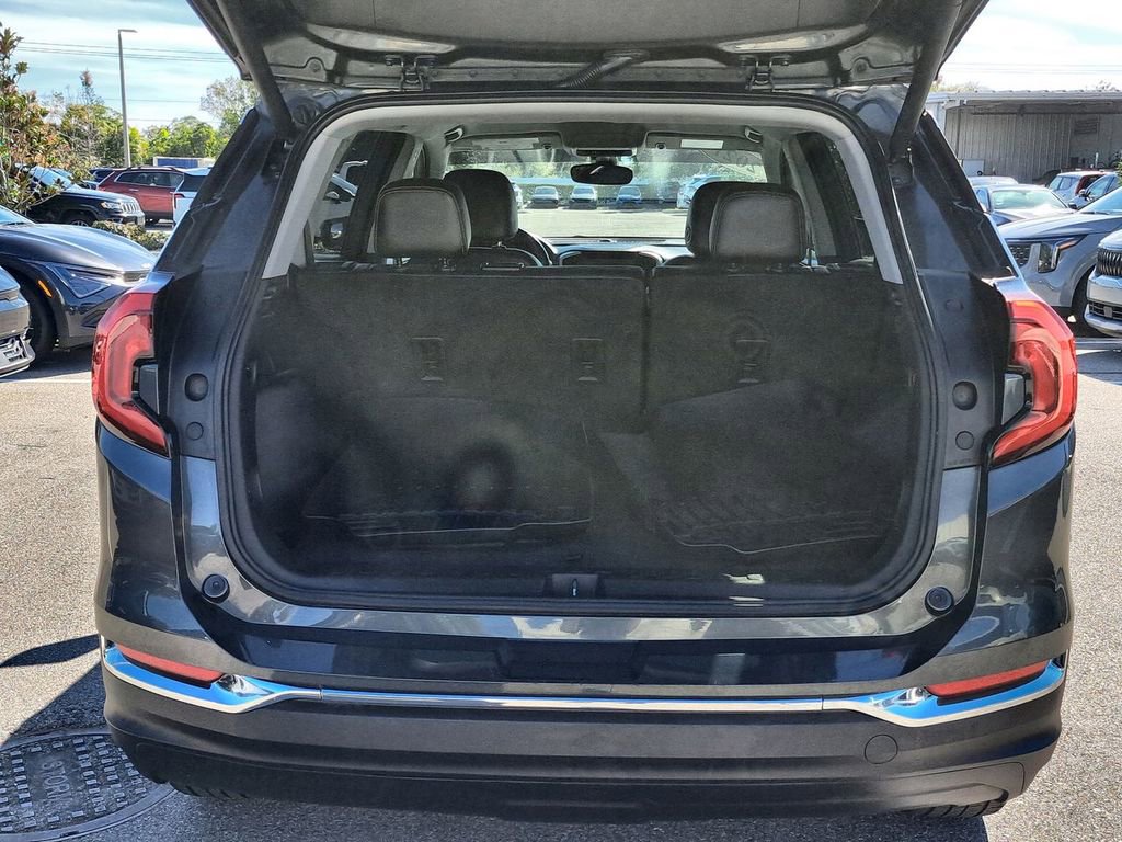 Used 2021 GMC Terrain SLT image 13