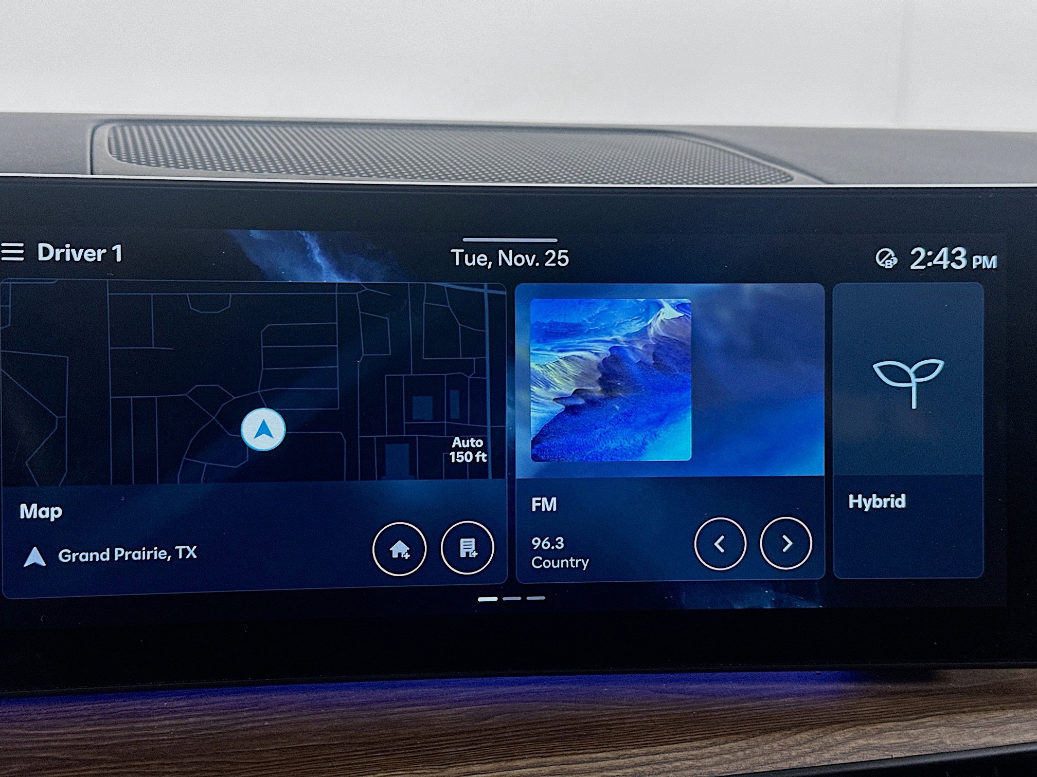 Used 2025 Hyundai Santa Fe Limited image 21