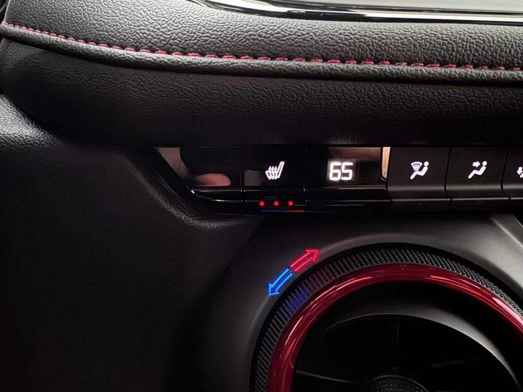 Certified 2024 Chevrolet Blazer RS w/ Driver Confidence II Package AWD/4WD image 21