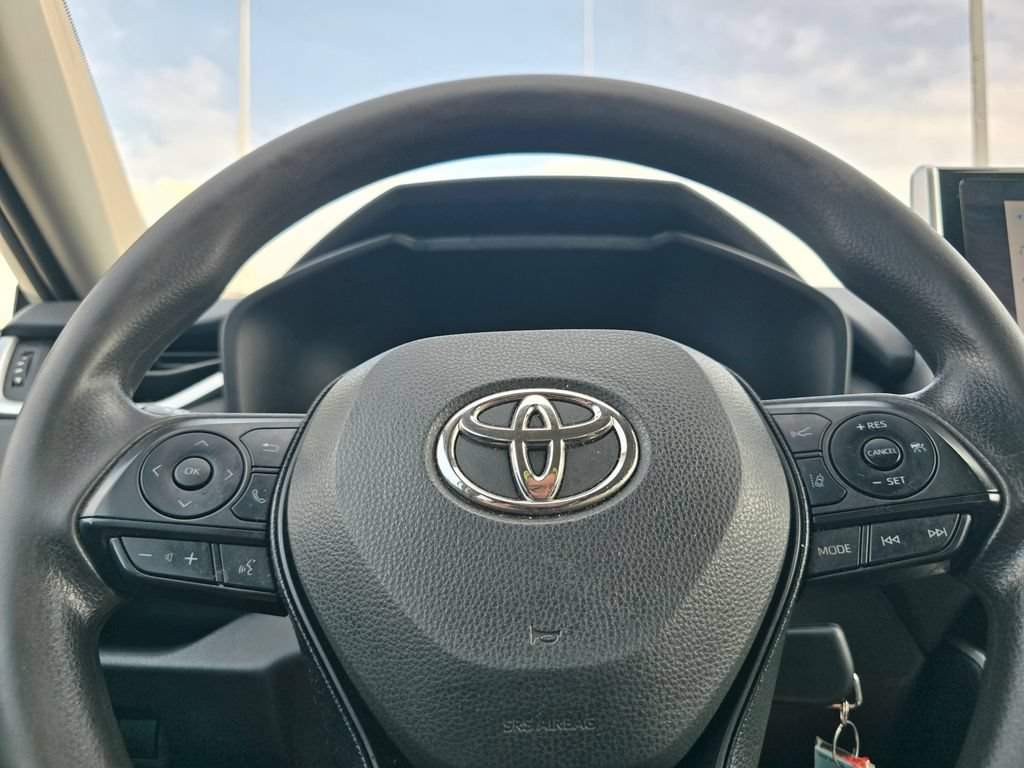 Certified 2024 Toyota RAV4 LE AWD/4WD image 25