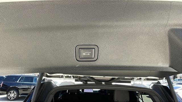 Used 2025 Chevrolet Suburban RST w/ Comfort Package AWD/4WD image 33