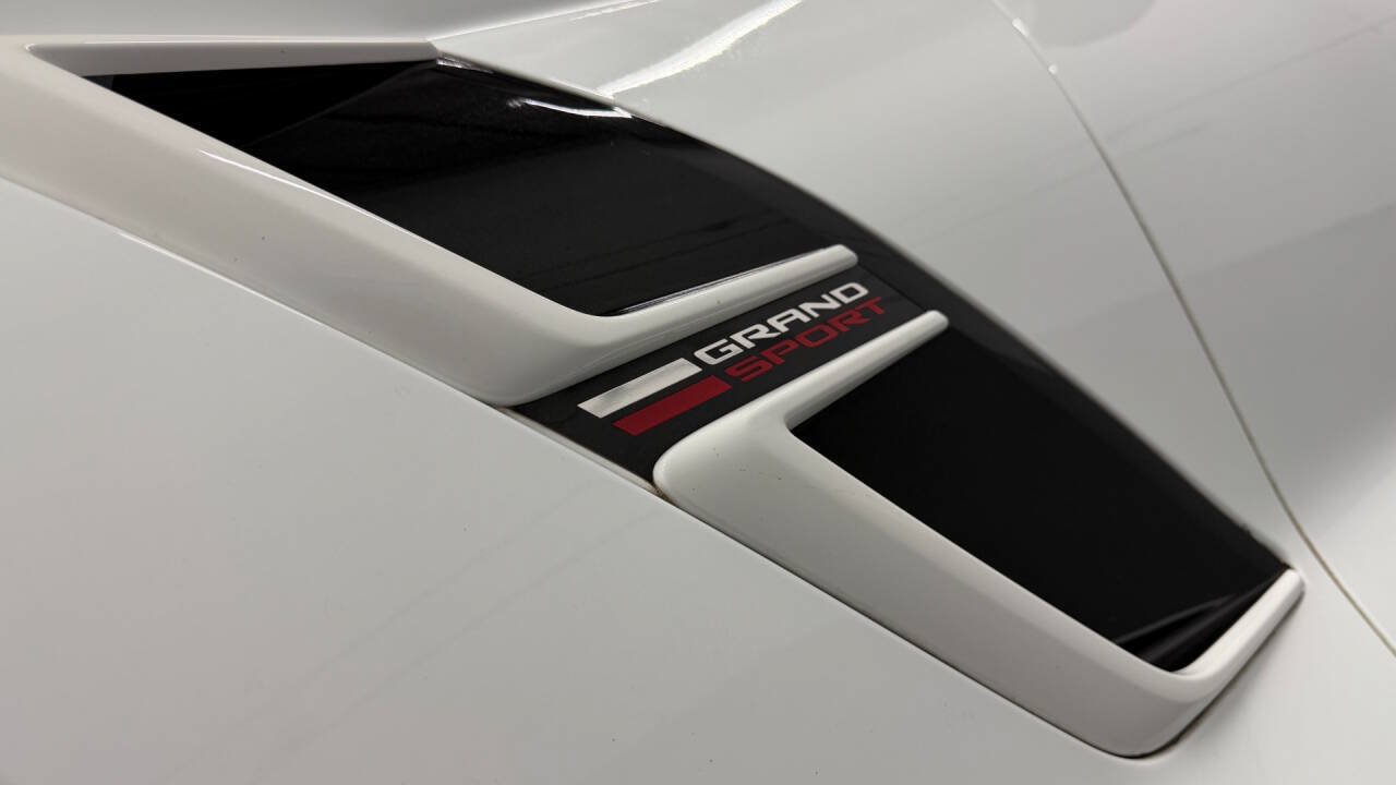Used 2019 Chevrolet Corvette Grand Sport RWD image 34