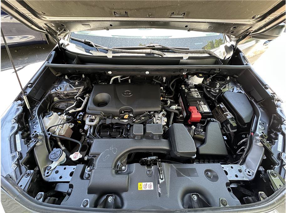 Used 2024 Toyota RAV4 LE AWD/4WD image 26