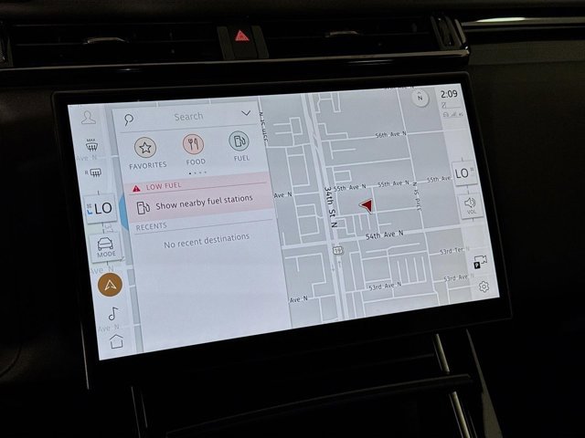 Used 2026 Land Rover Range Rover Velar Dynamic SE image 16