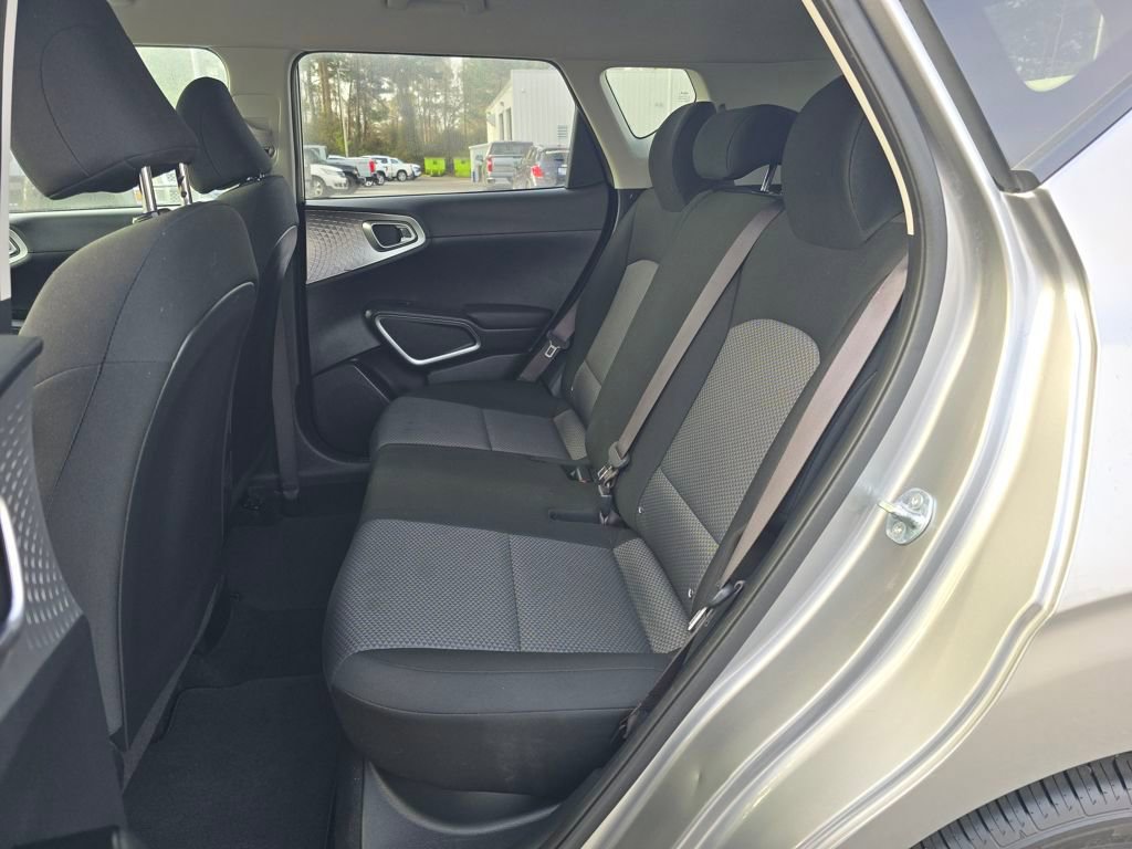 Used 2024 Kia Soul LX w/ Option Group 015 image 25