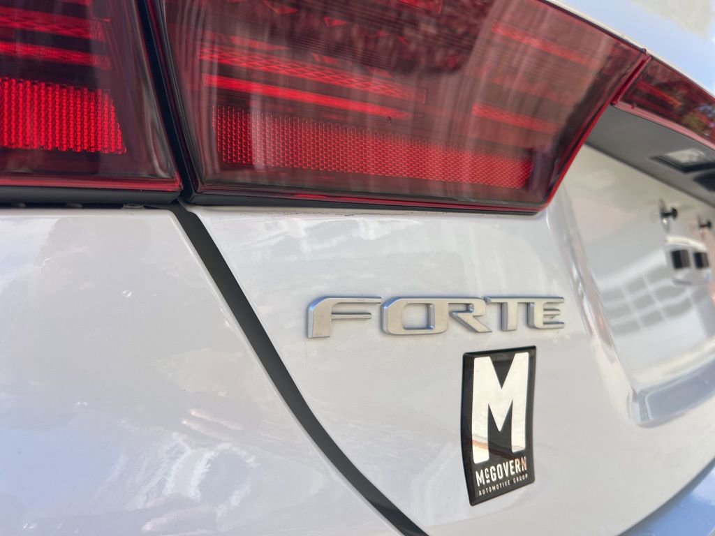 Certified 2023 Kia Forte GT-Line image 10