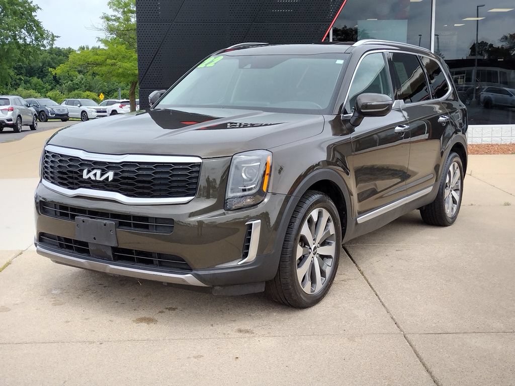 Used 2022 Kia Telluride S AWD/4WD image 1