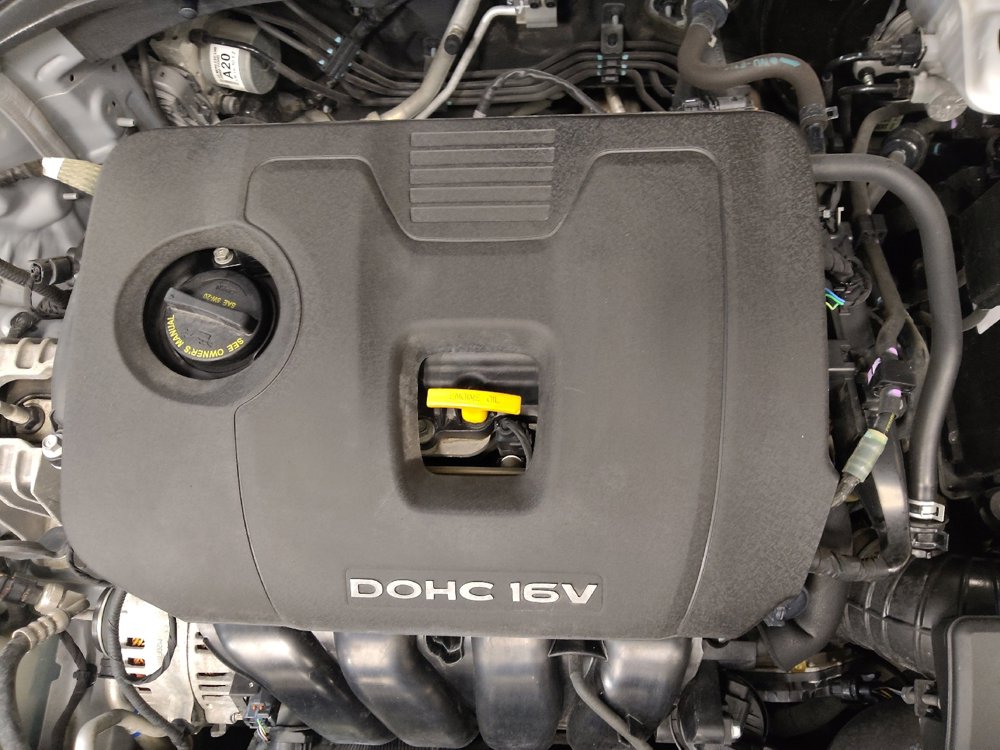 Used 2017 Hyundai Elantra SE image 30