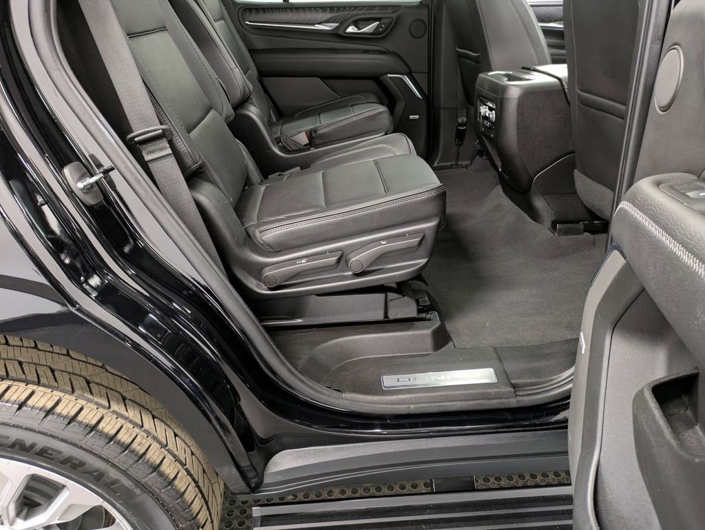 Used 2022 GMC Yukon Denali AWD/4WD image 26