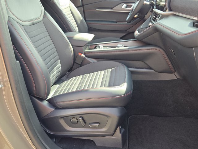 New 2026 Ford Explorer ST-Line AWD/4WD image 4