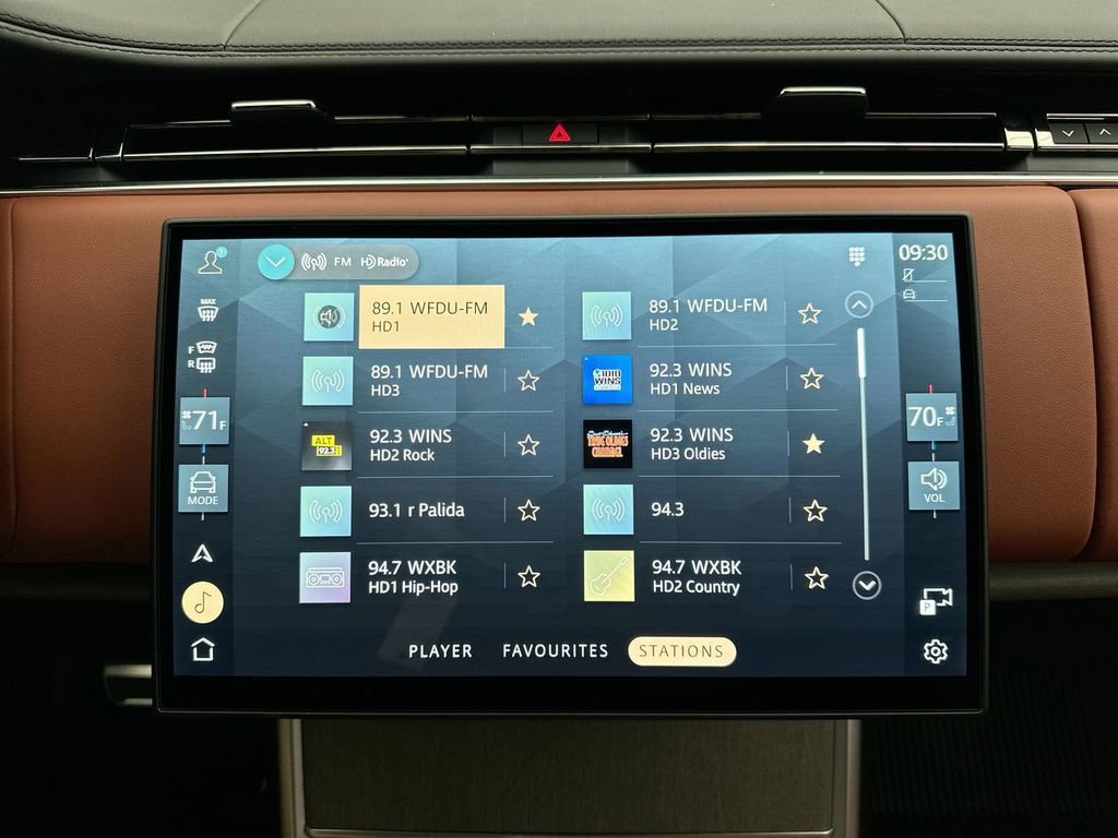 New 2026 Land Rover Range Rover SV image 28