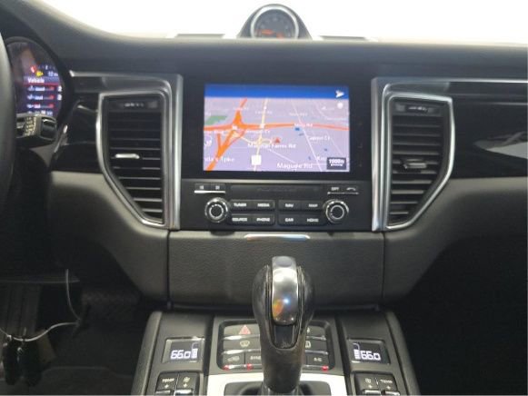 Used 2018 Porsche Macan S AWD/4WD image 7