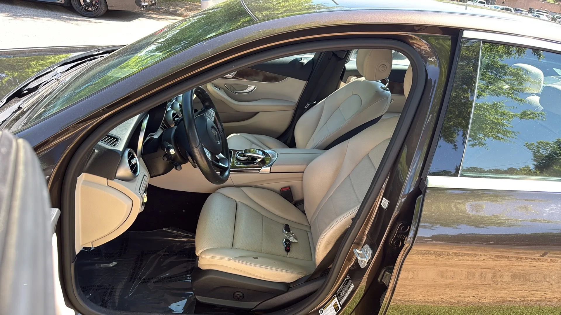 Used 2015 Mercedes-Benz C 300 4MATIC Sedan image 14
