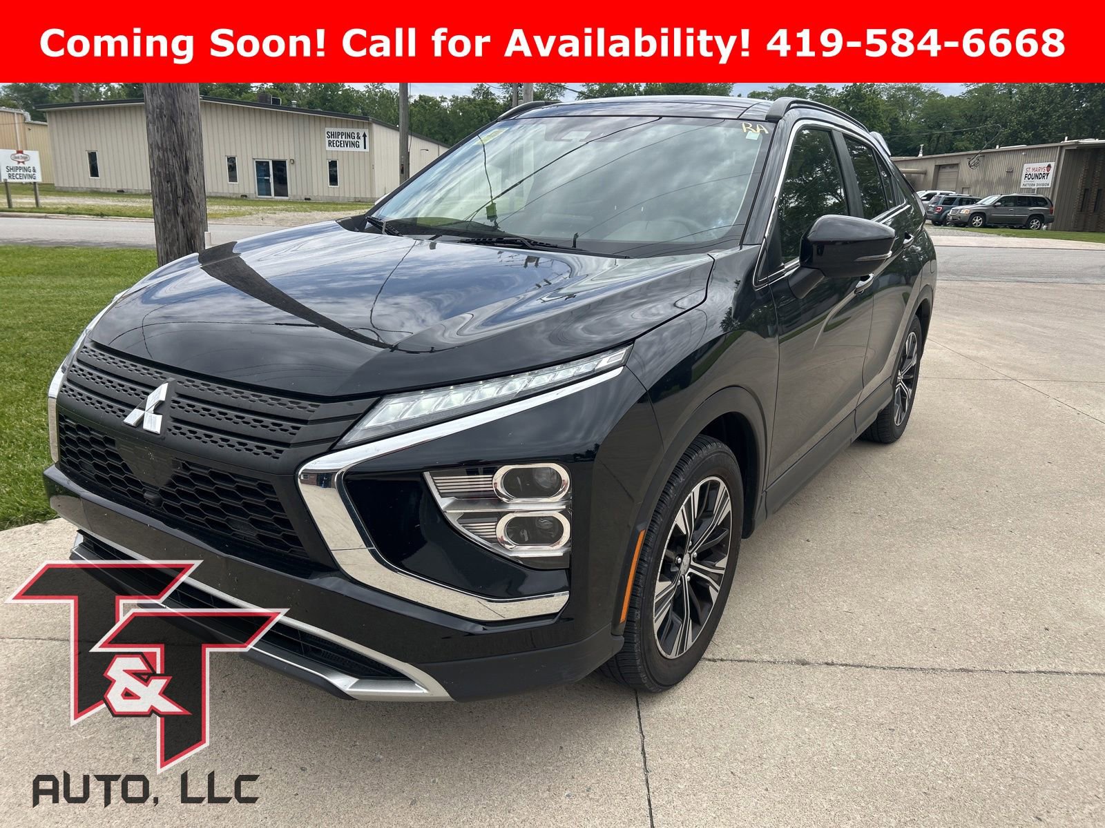 Used 2022 Mitsubishi Eclipse Cross FWD image 2