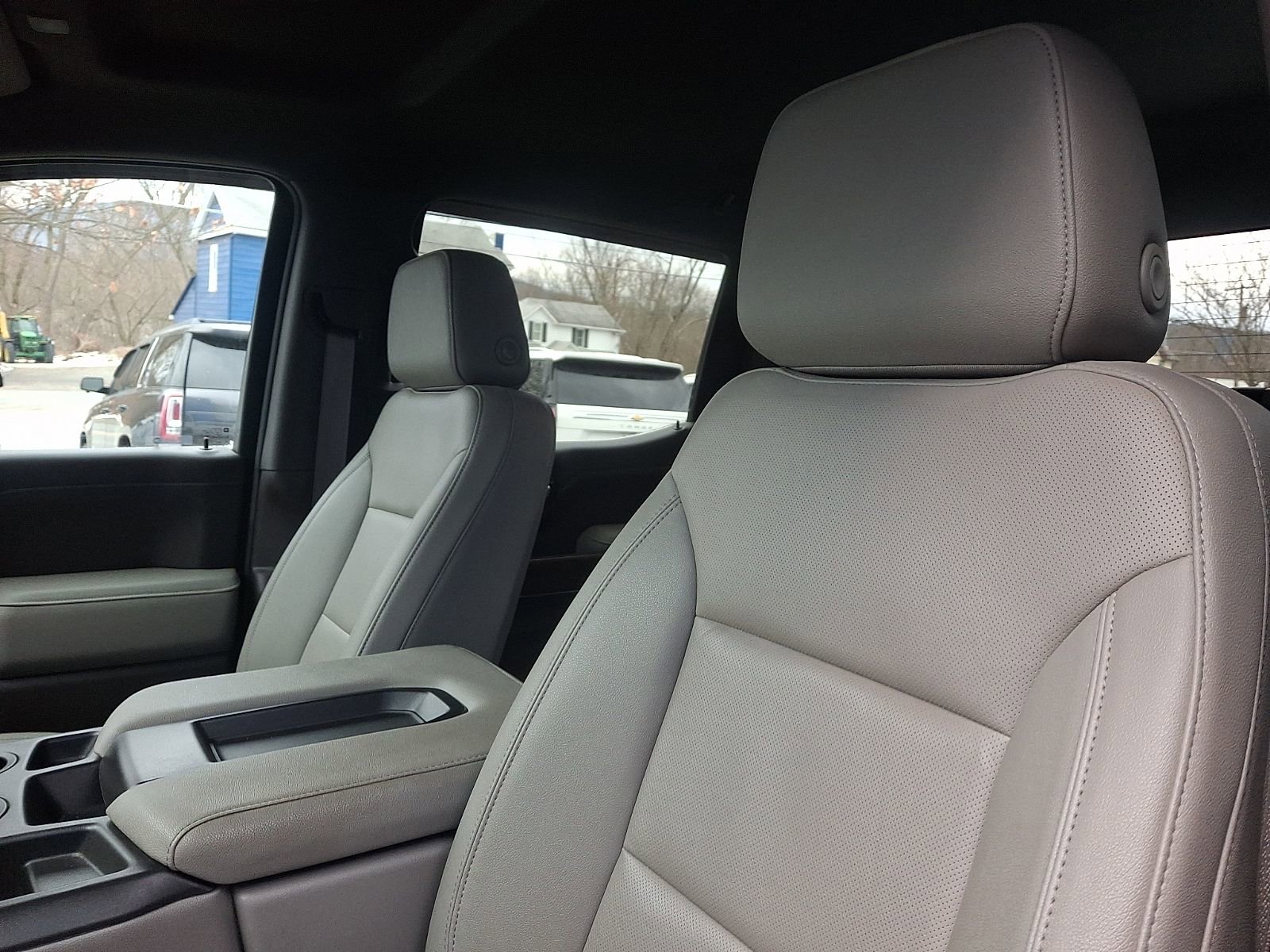 Used 2021 GMC Sierra 1500 SLT w/ X31 Off-Road Package image 14