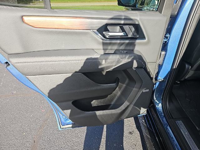 New 2026 GMC Yukon Denali w/ Advanced Technology Package image 19