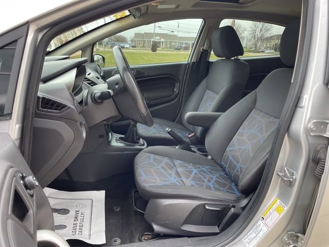 Used 2013 Ford Fiesta SE image 8