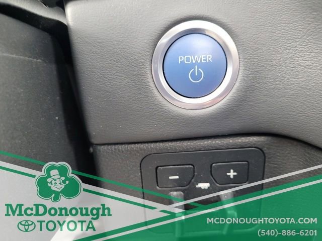 Certified 2024 Toyota Sequoia Platinum image 29
