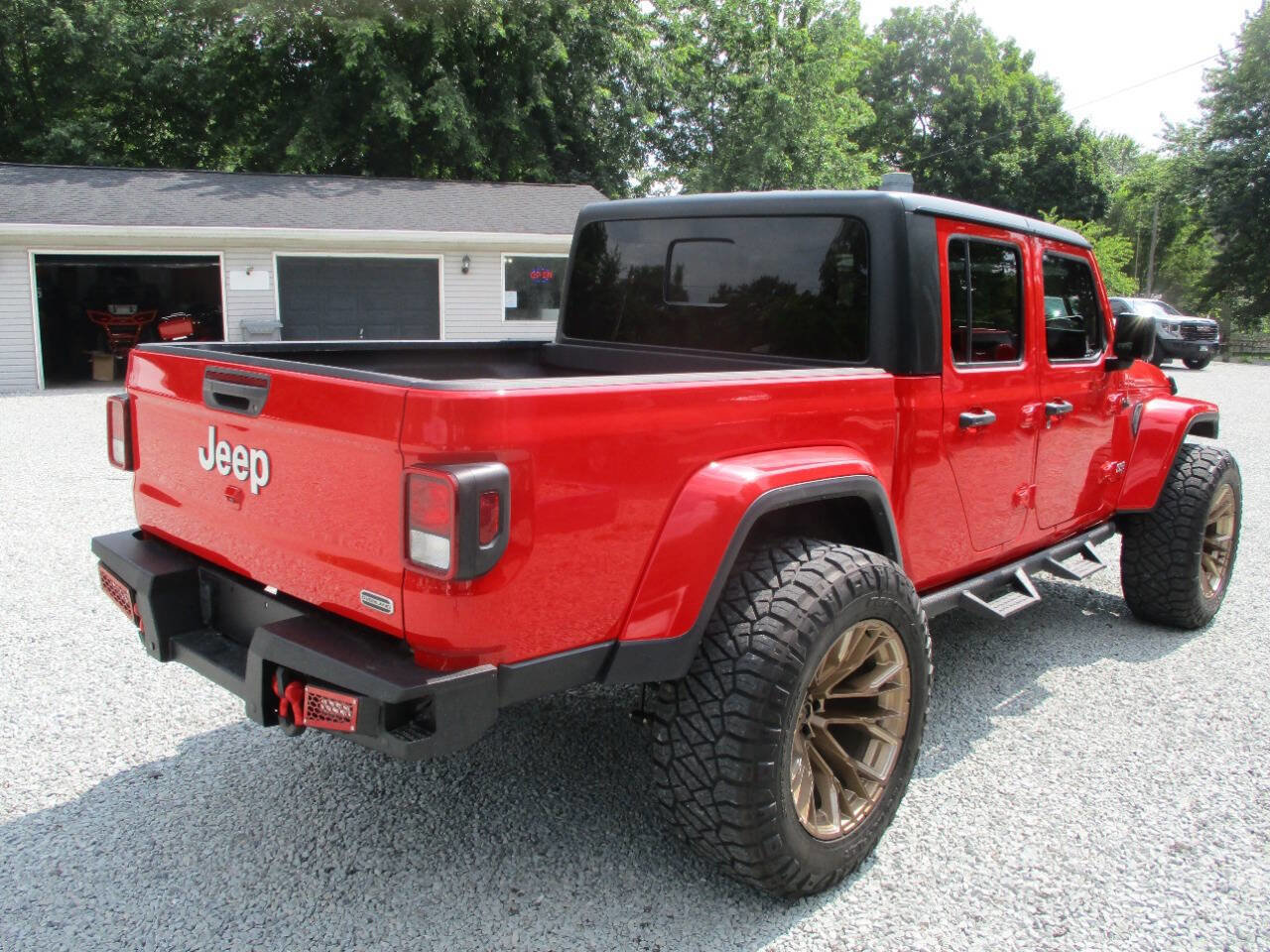 Used 2023 Jeep Gladiator Overland AWD/4WD image 5