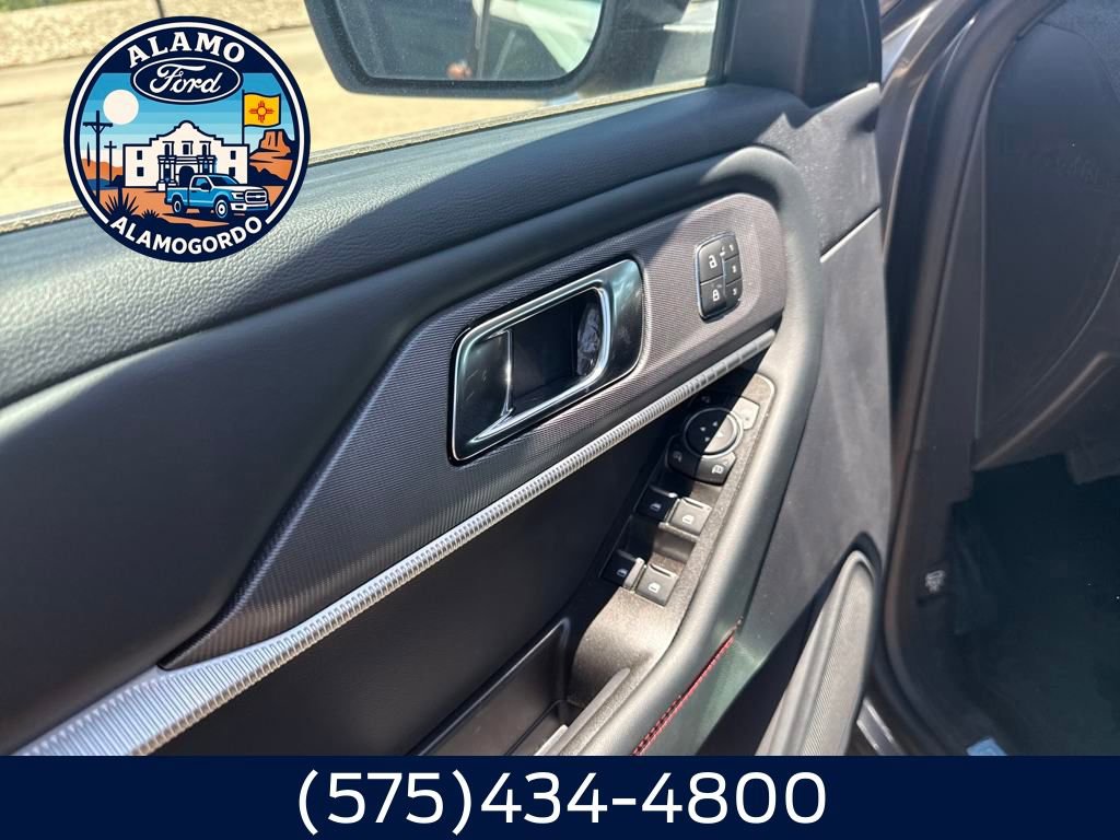 New 2025 Ford Explorer ST-Line w/ Premium Package image 3