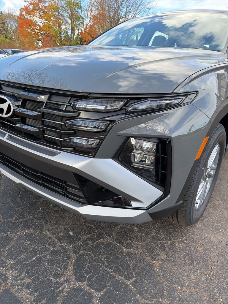 New 2026 Hyundai Tucson SE image 9